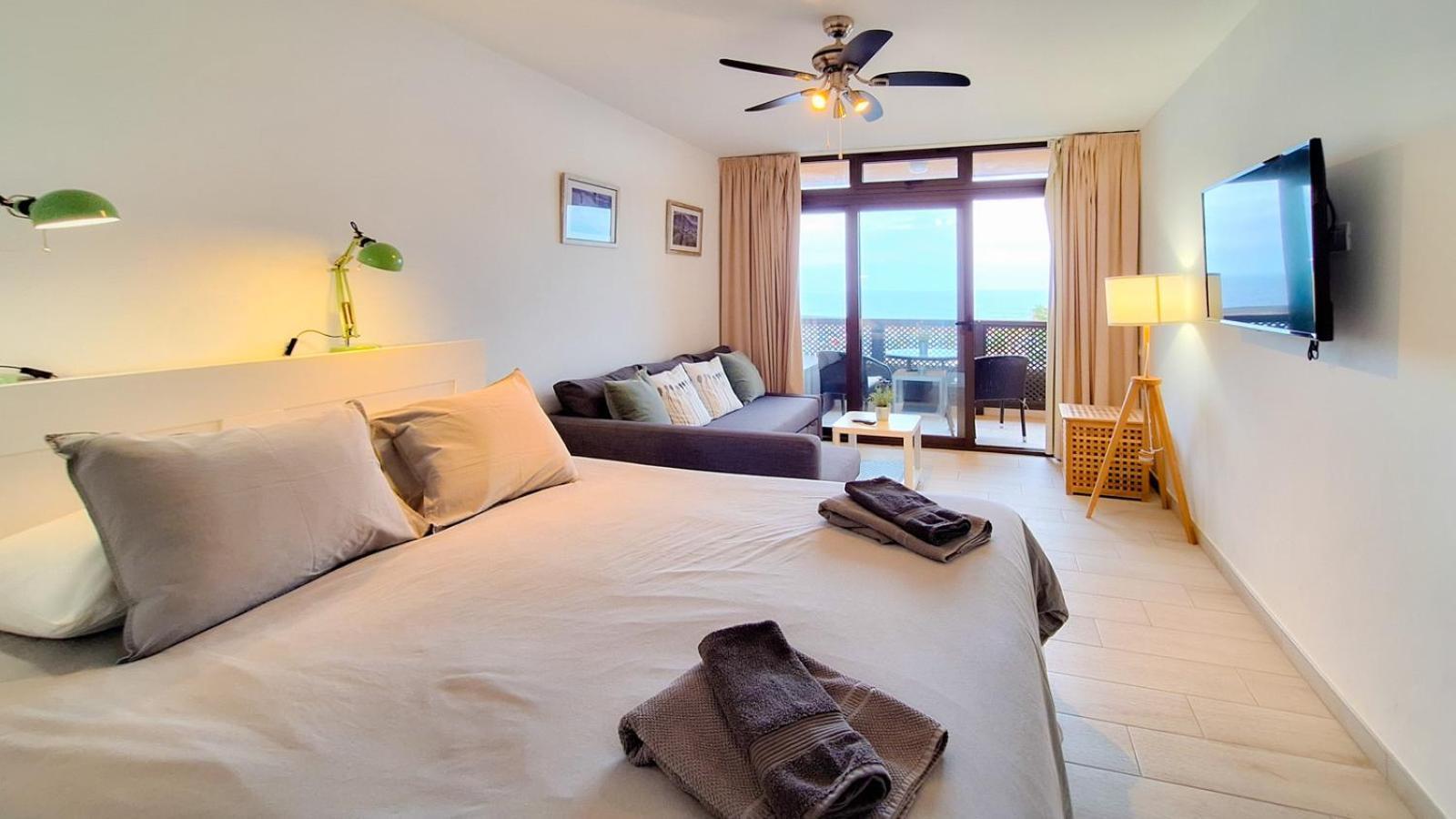 With Balcony And Sea View Appartement *